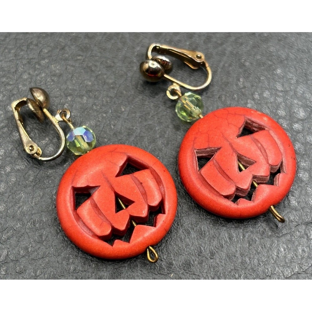 Vintage Jack O Lantern Pumpkin Clip On Earrings Halloween Carved Resin Dangle